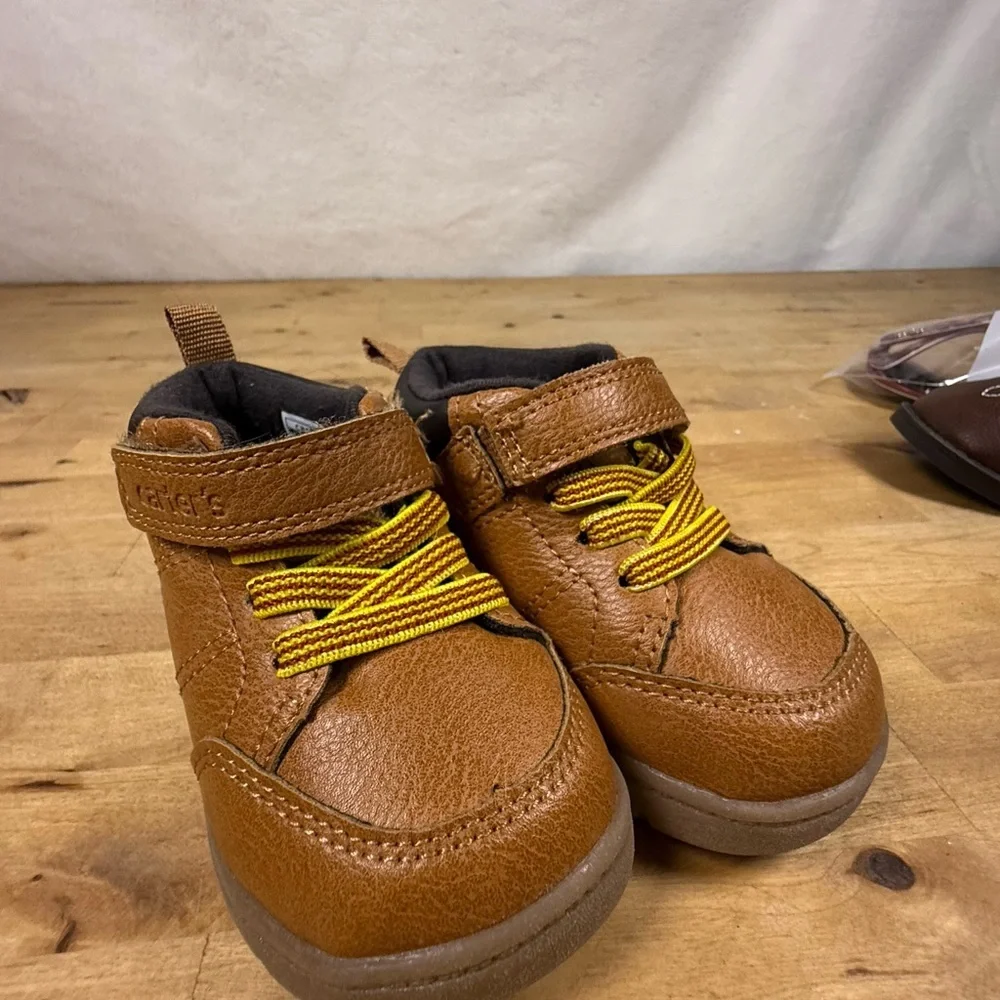 Carters Baby Boots Toddler Brown Faux Leather Boots Size 2.5 infant